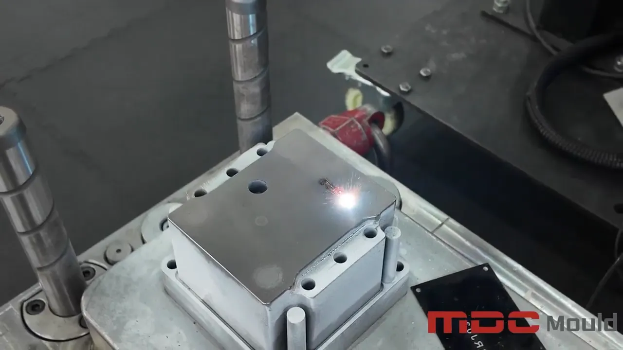 模具中的激光打标